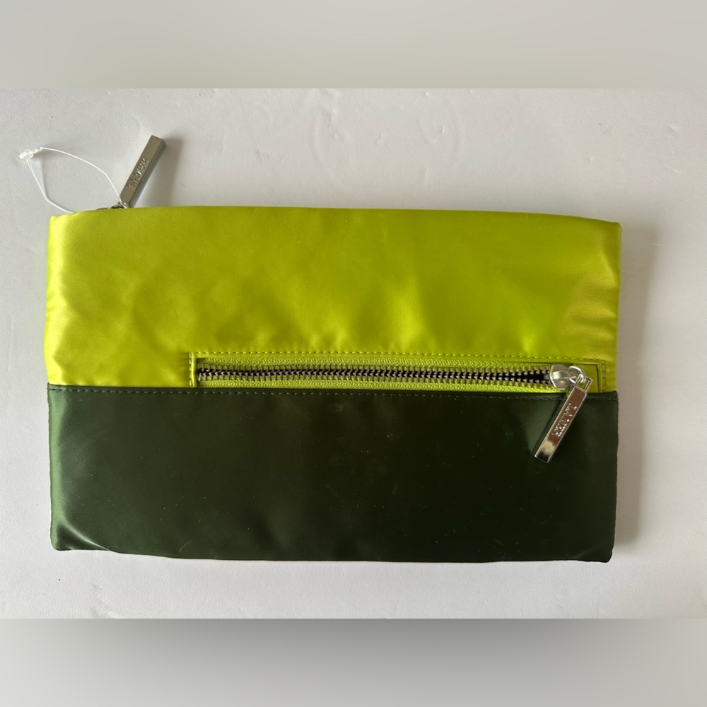 LA MER - ‎ Green and Olive Clutch with Silver Zipper